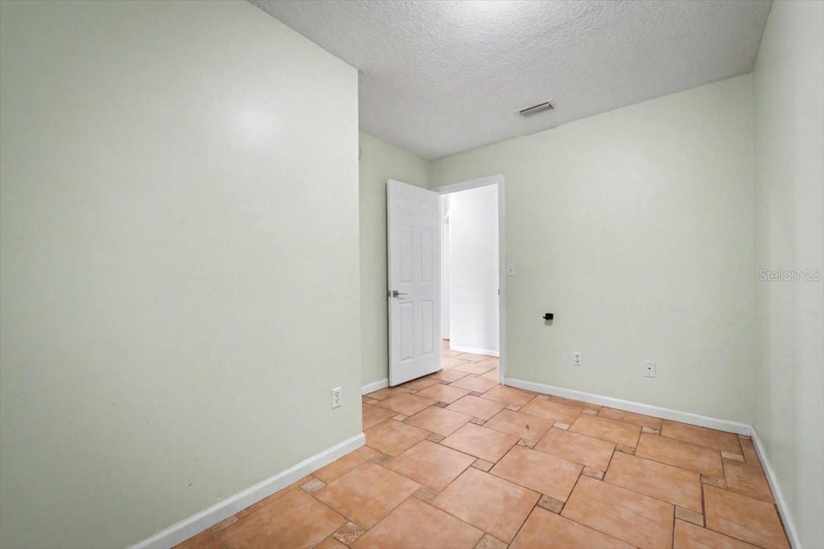 Image 28 of 40 For 3161 Owenby Lane 4a