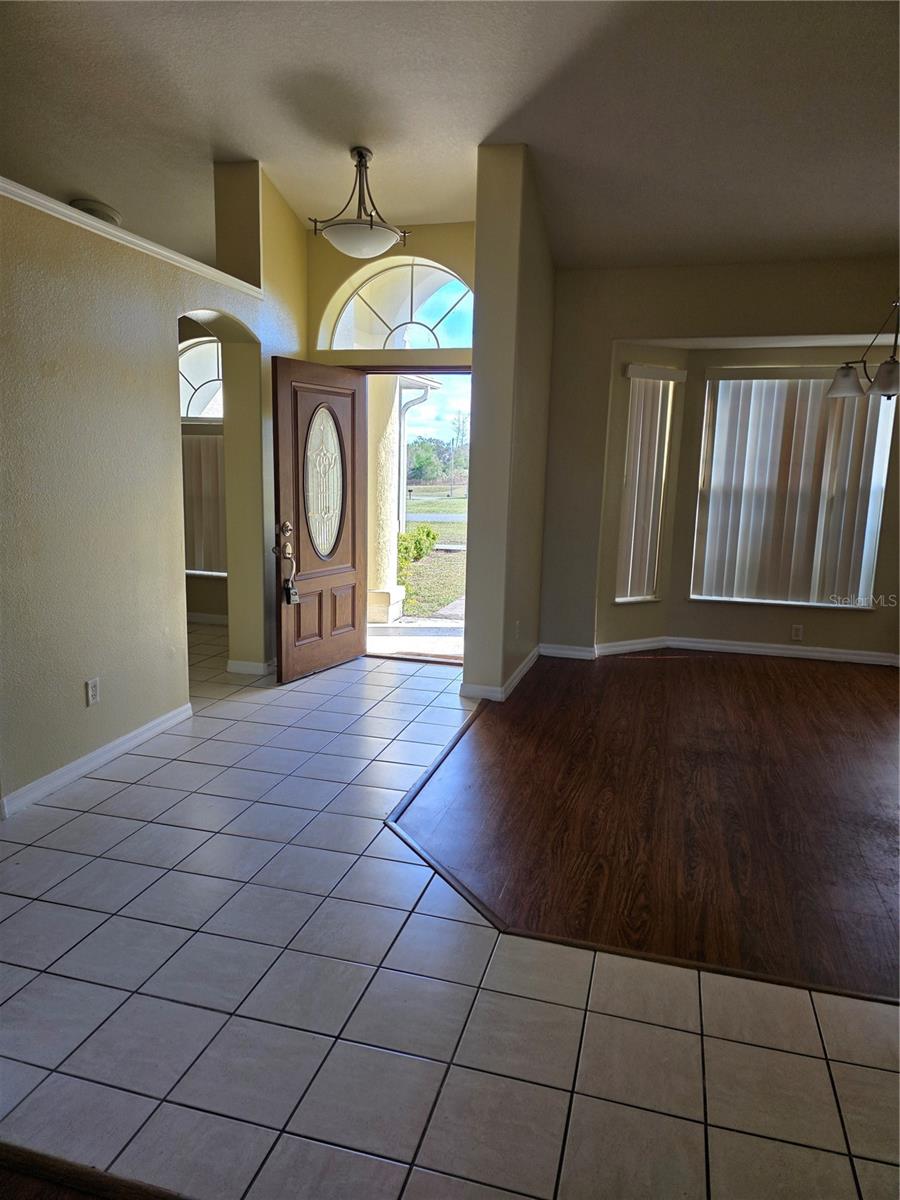 Image 3 of 4 For 4692 158th Street Road 5