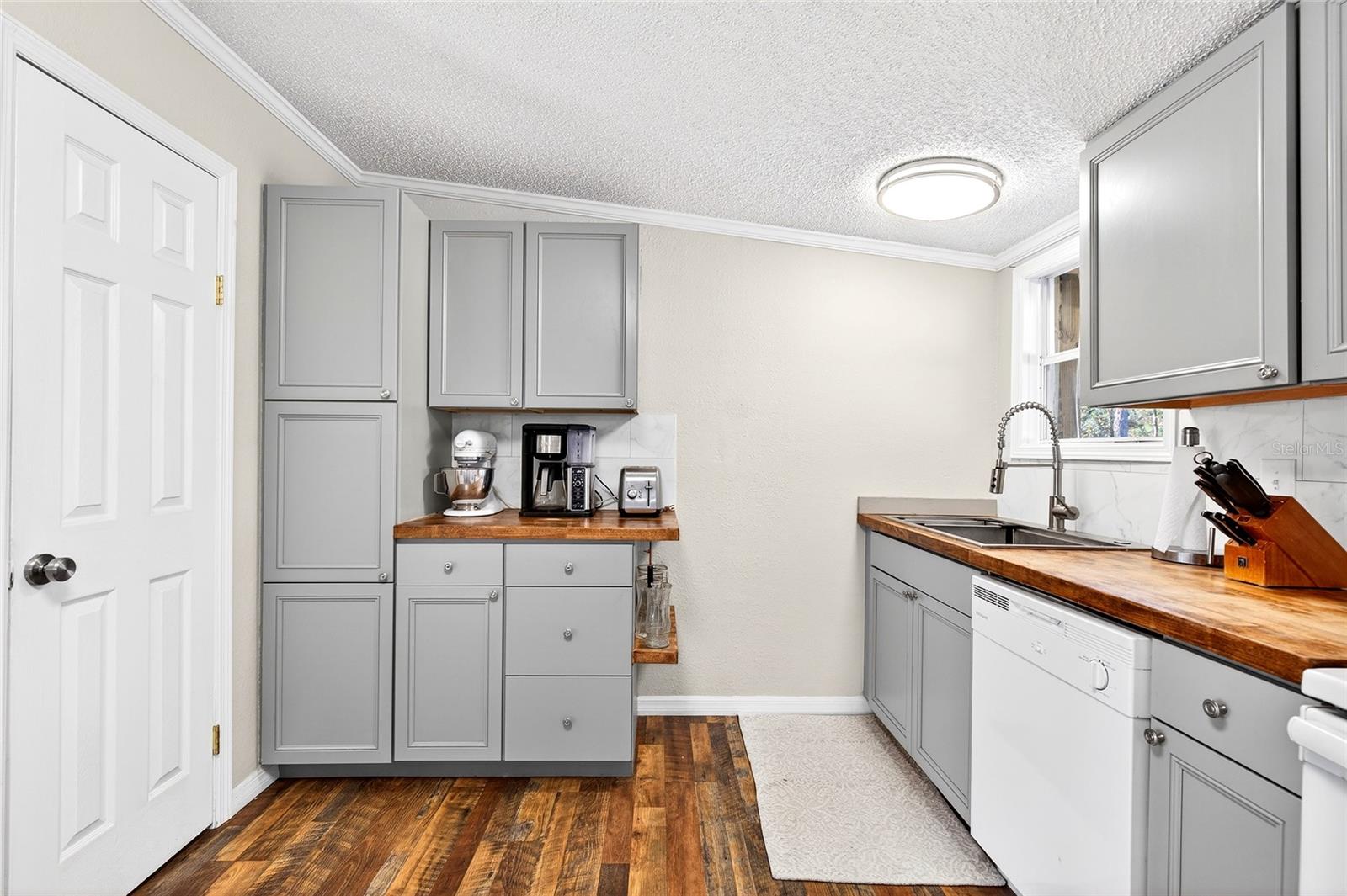 Image 13 of 53 For 17087 27th Street