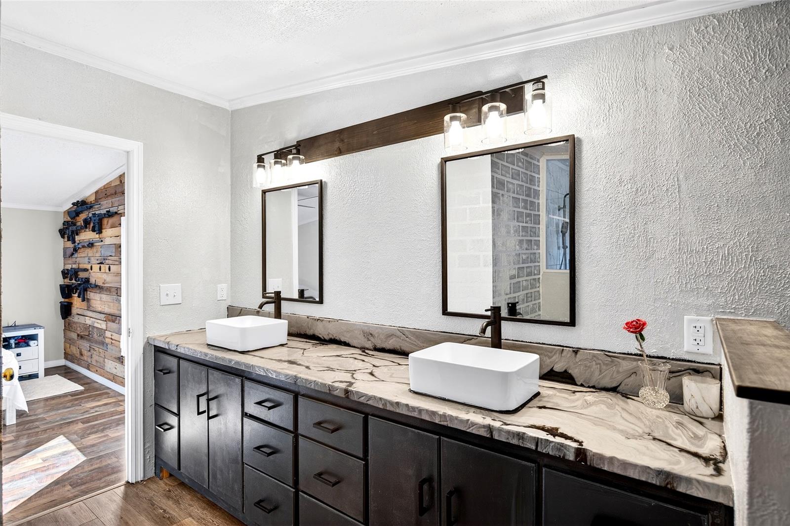 Image 18 of 53 For 17087 27th Street