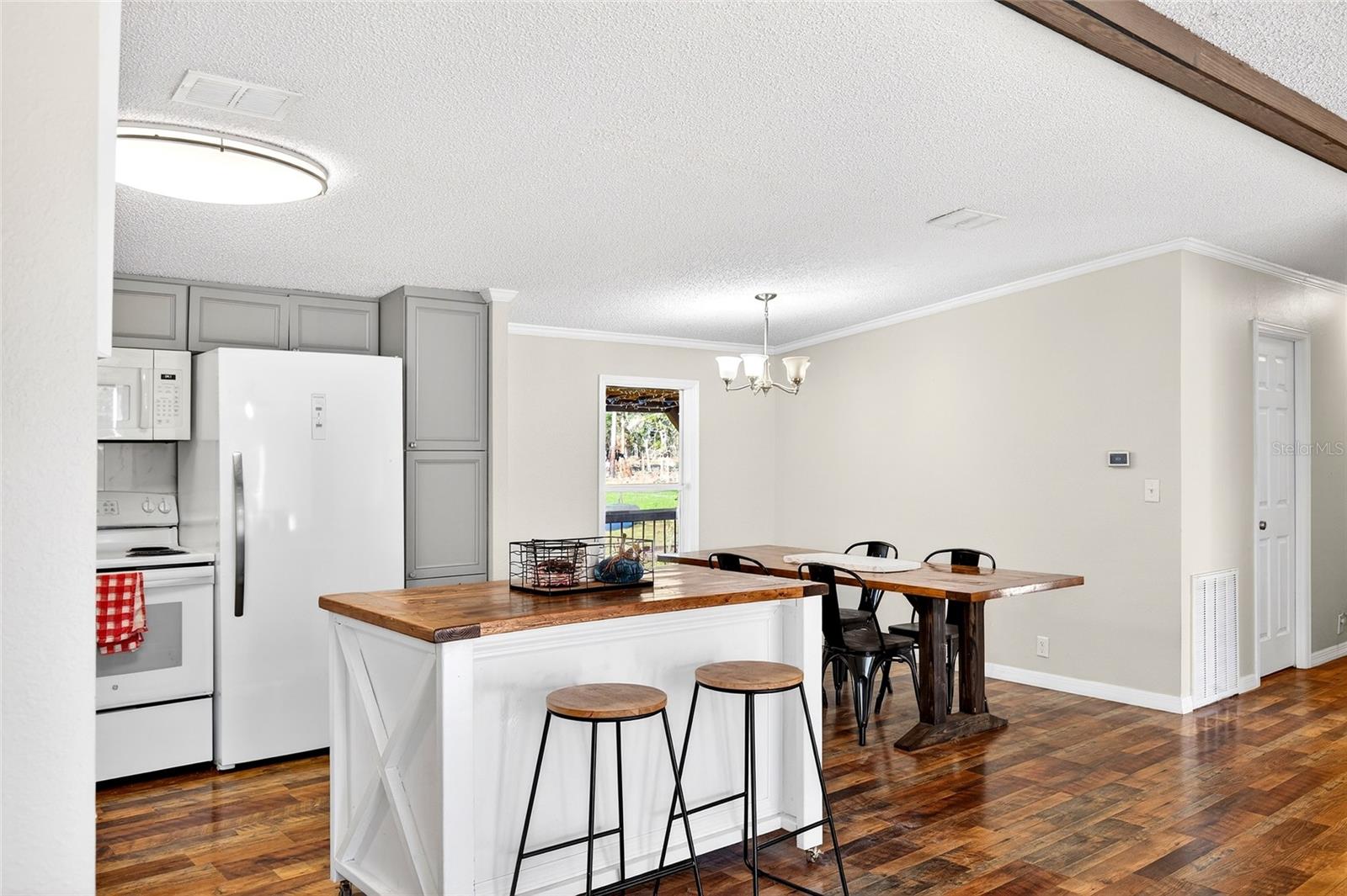 Image 7 of 53 For 17087 27th Street