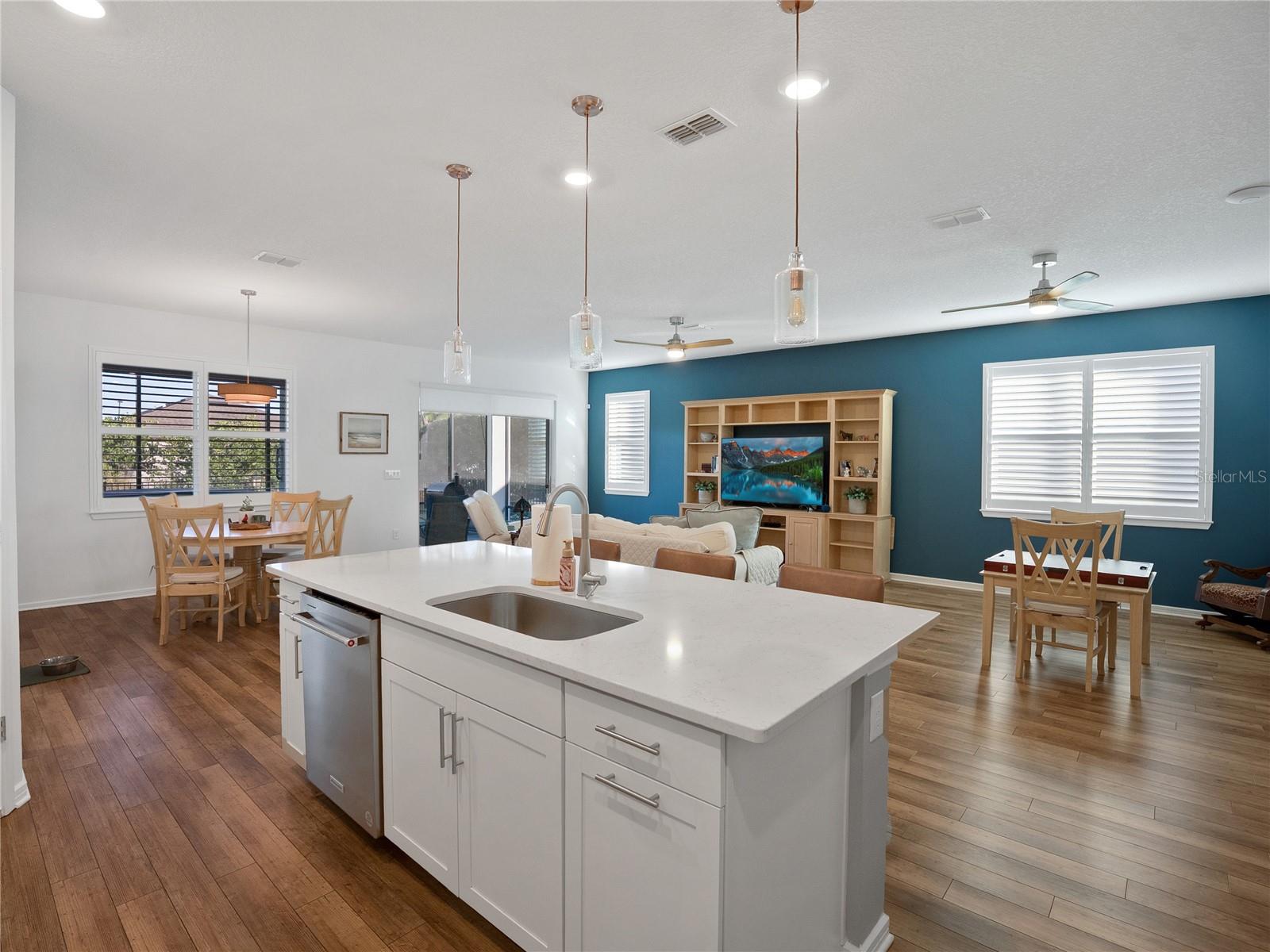 Image 6 of 60 For 8741 61st Loop