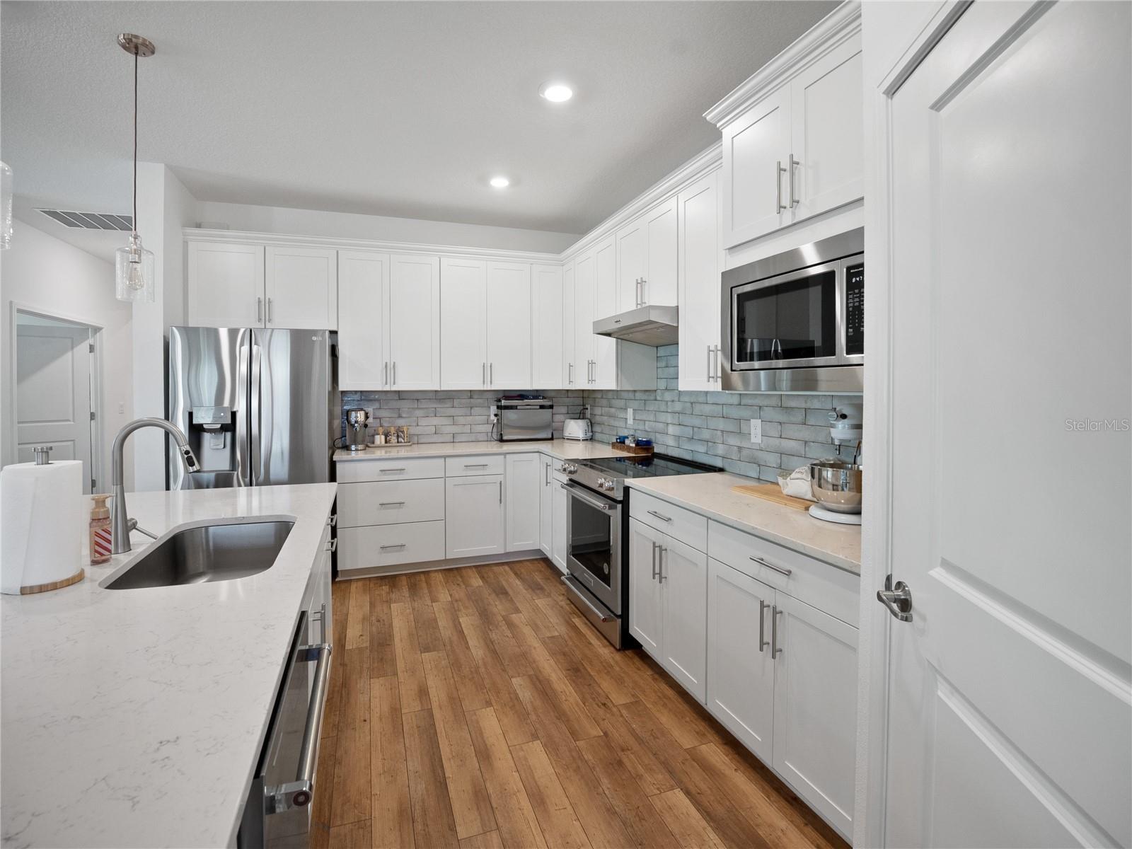 Image 8 of 60 For 8741 61st Loop