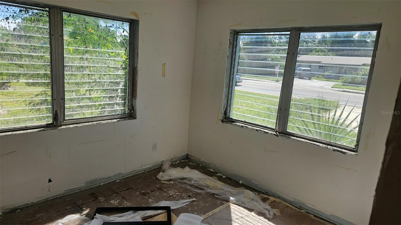 Image 8 of 10 For 811 40th Avenue Ne