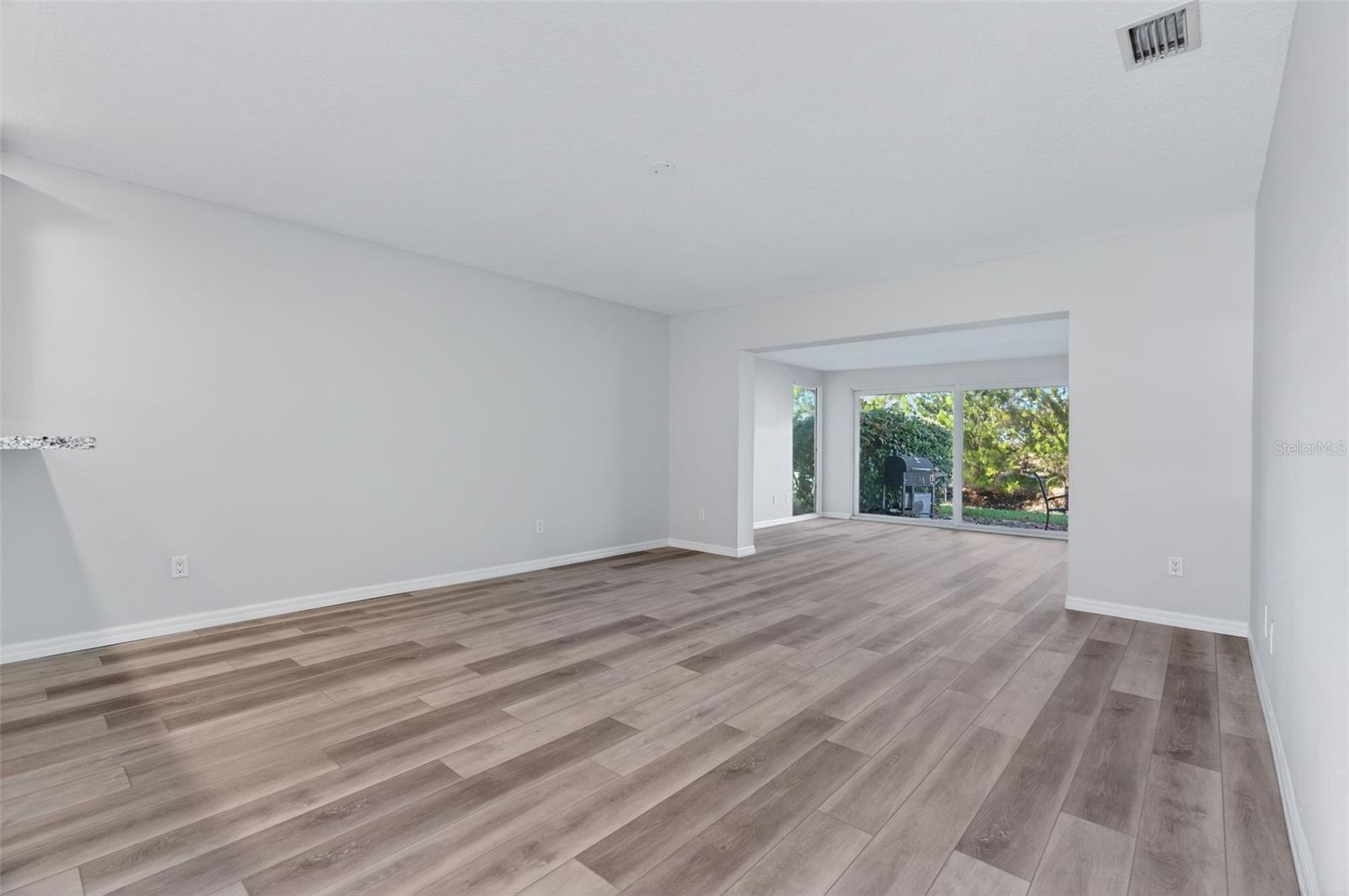 Image 11 of 44 For 11340 Bayshore Drive