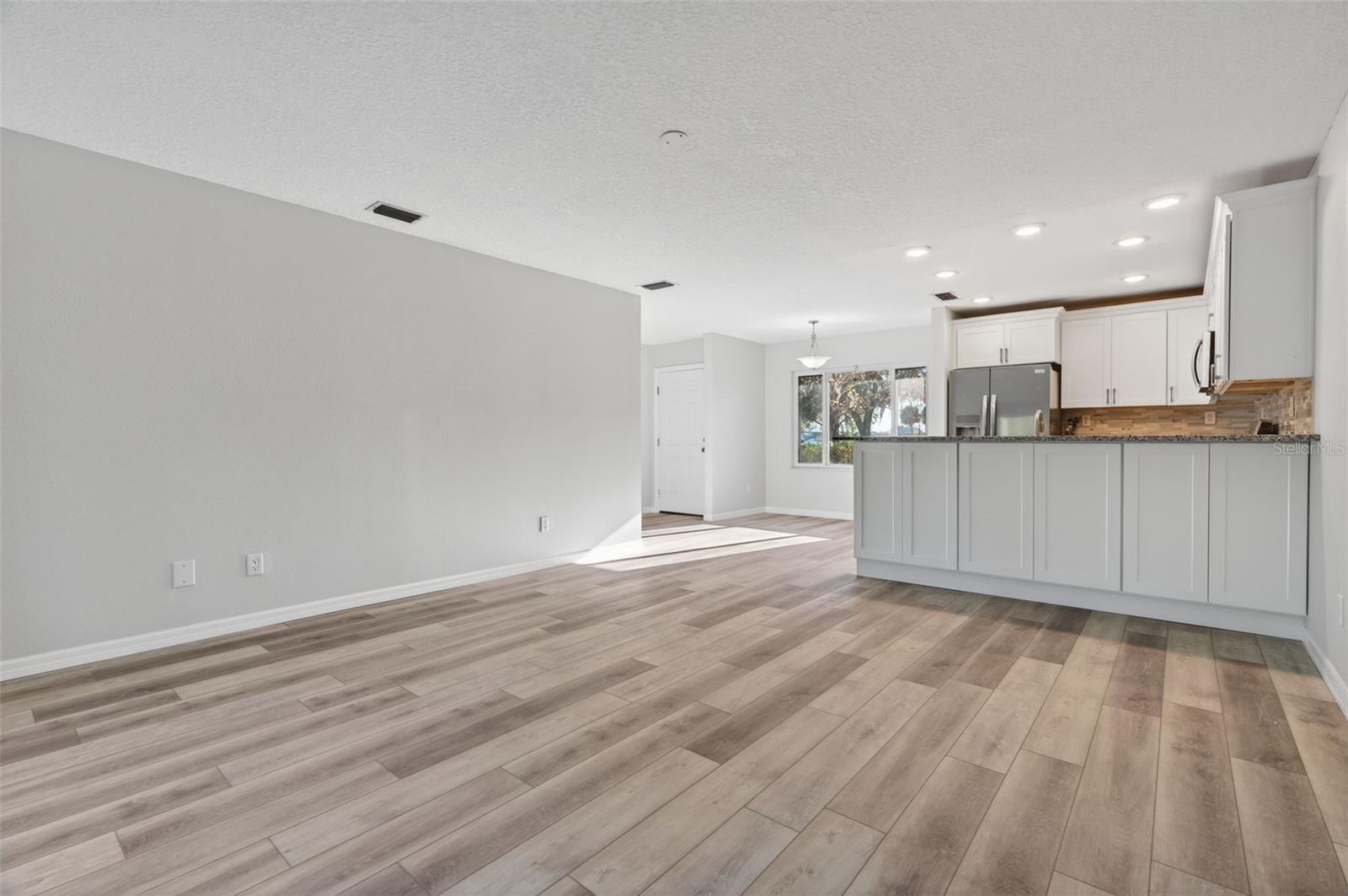 Image 12 of 44 For 11340 Bayshore Drive