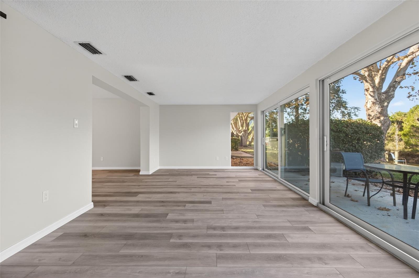 Image 14 of 44 For 11340 Bayshore Drive