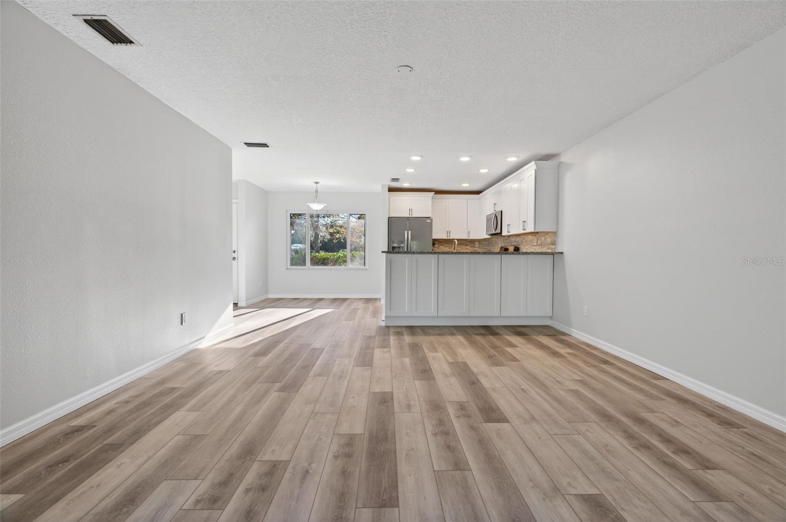 Image 15 of 44 For 11340 Bayshore Drive