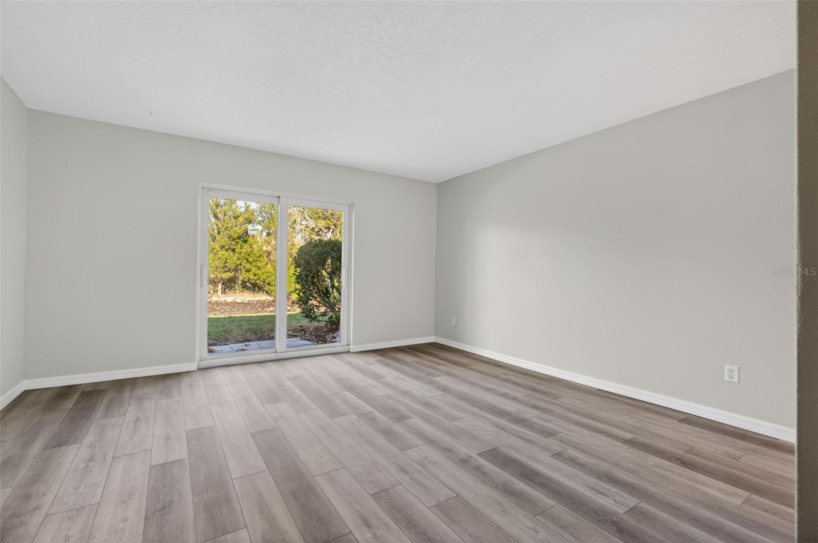 Image 19 of 44 For 11340 Bayshore Drive