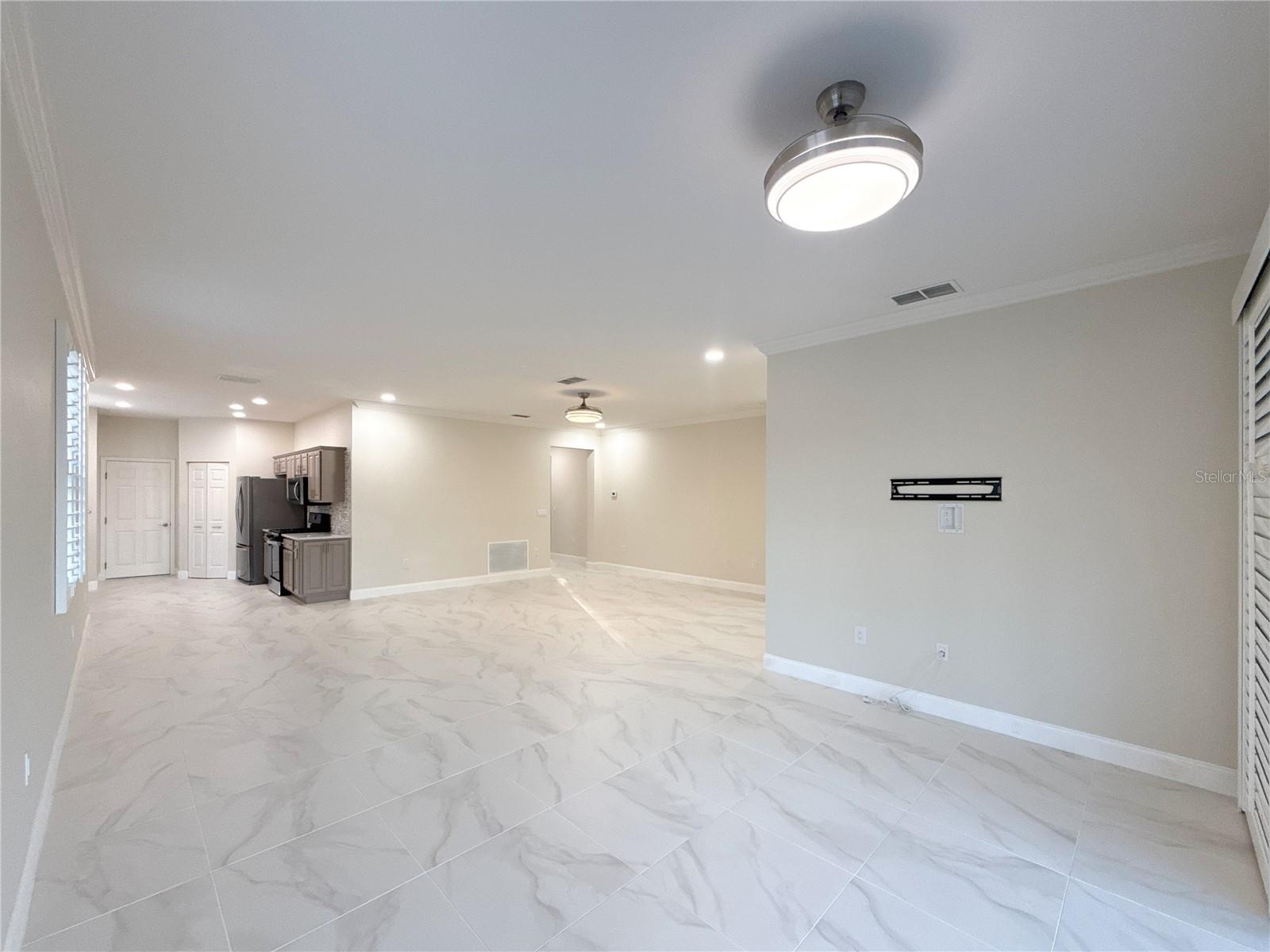 Image 13 of 41 For 8443 82nd Loop