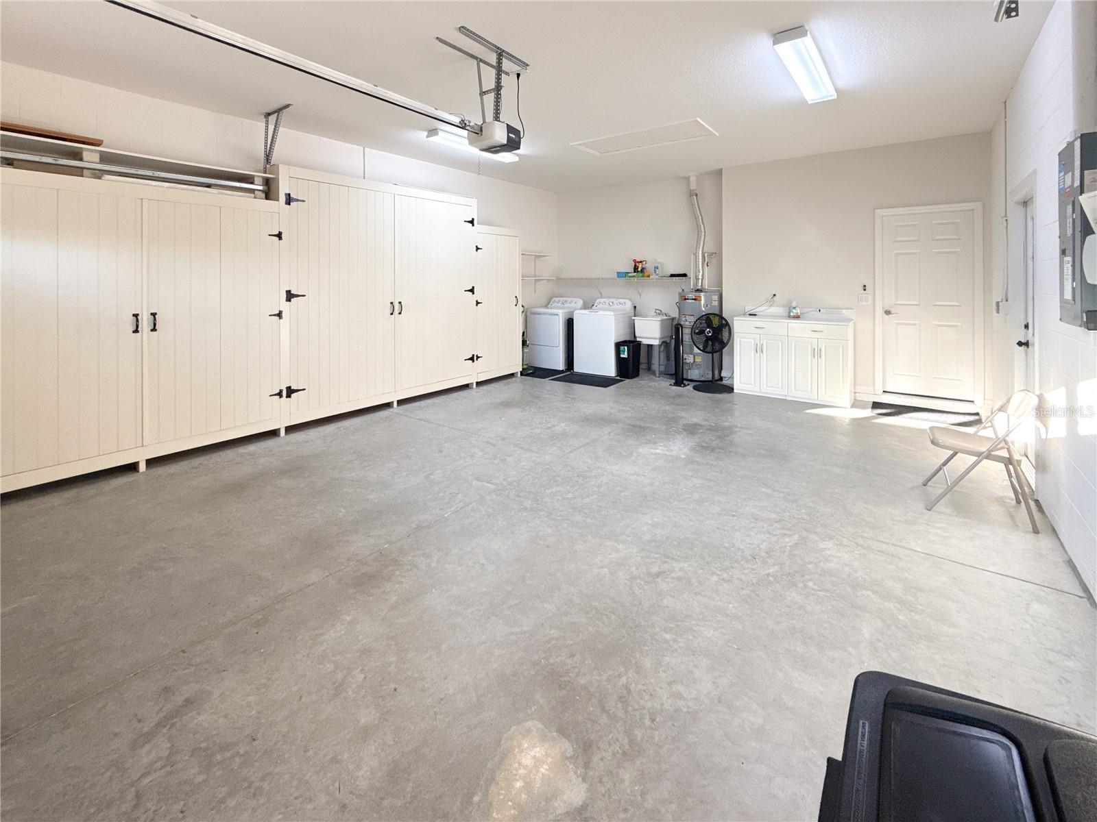 Image 39 of 41 For 8443 82nd Loop