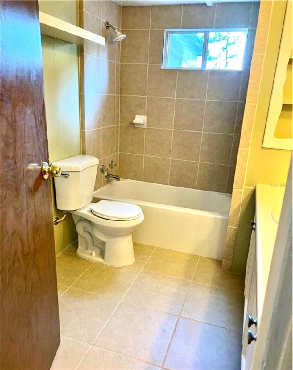 Image 8 of 11 For 3249 Calais Terrace