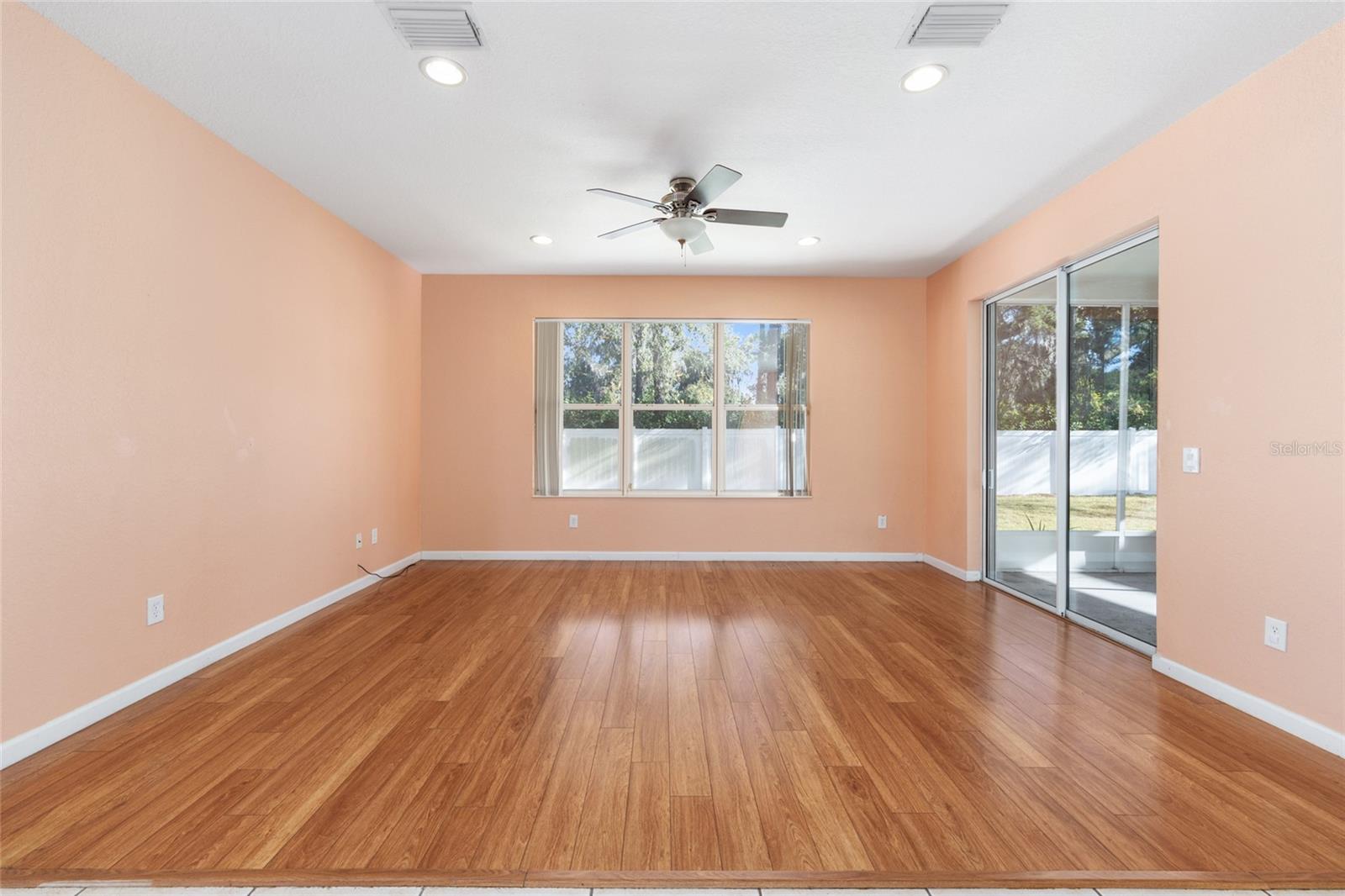 Image 17 of 53 For 5073 40th Place