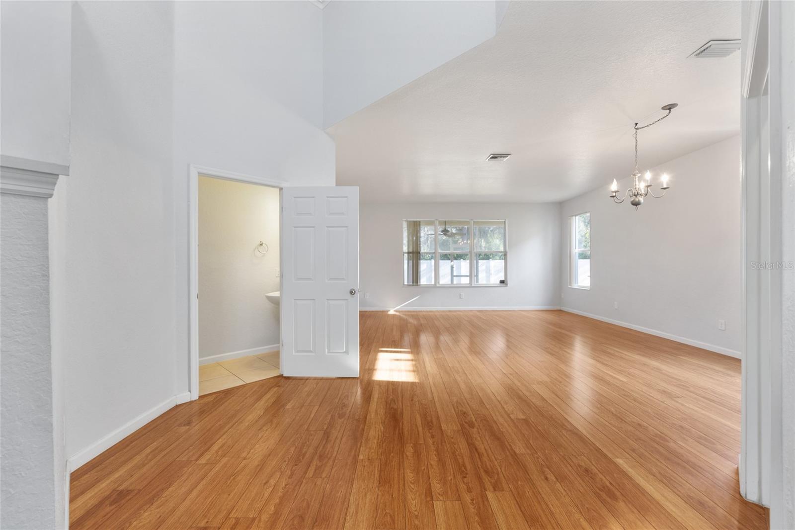 Image 7 of 53 For 5073 40th Place