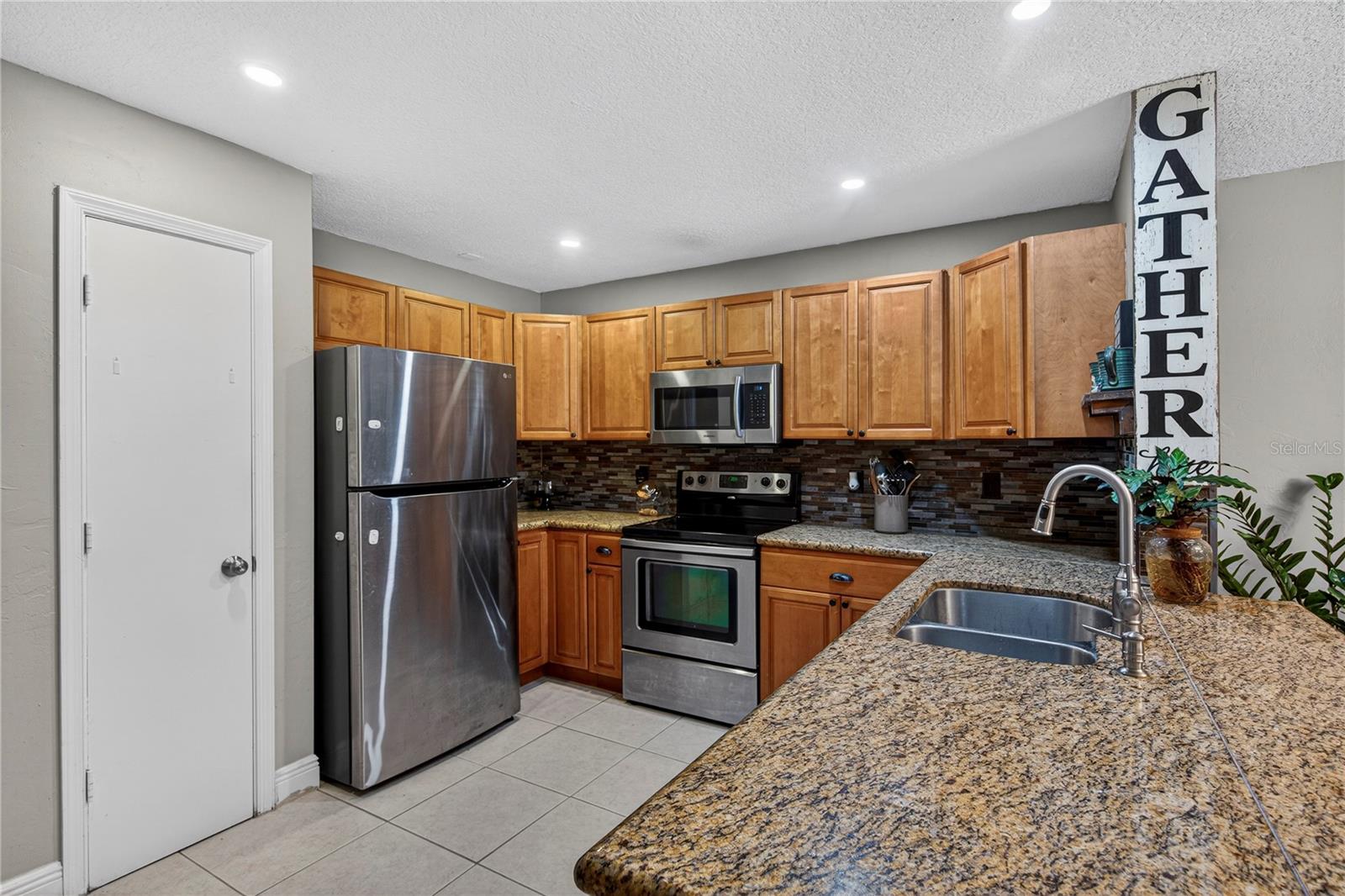 Image 15 of 62 For 3002 103 Lane