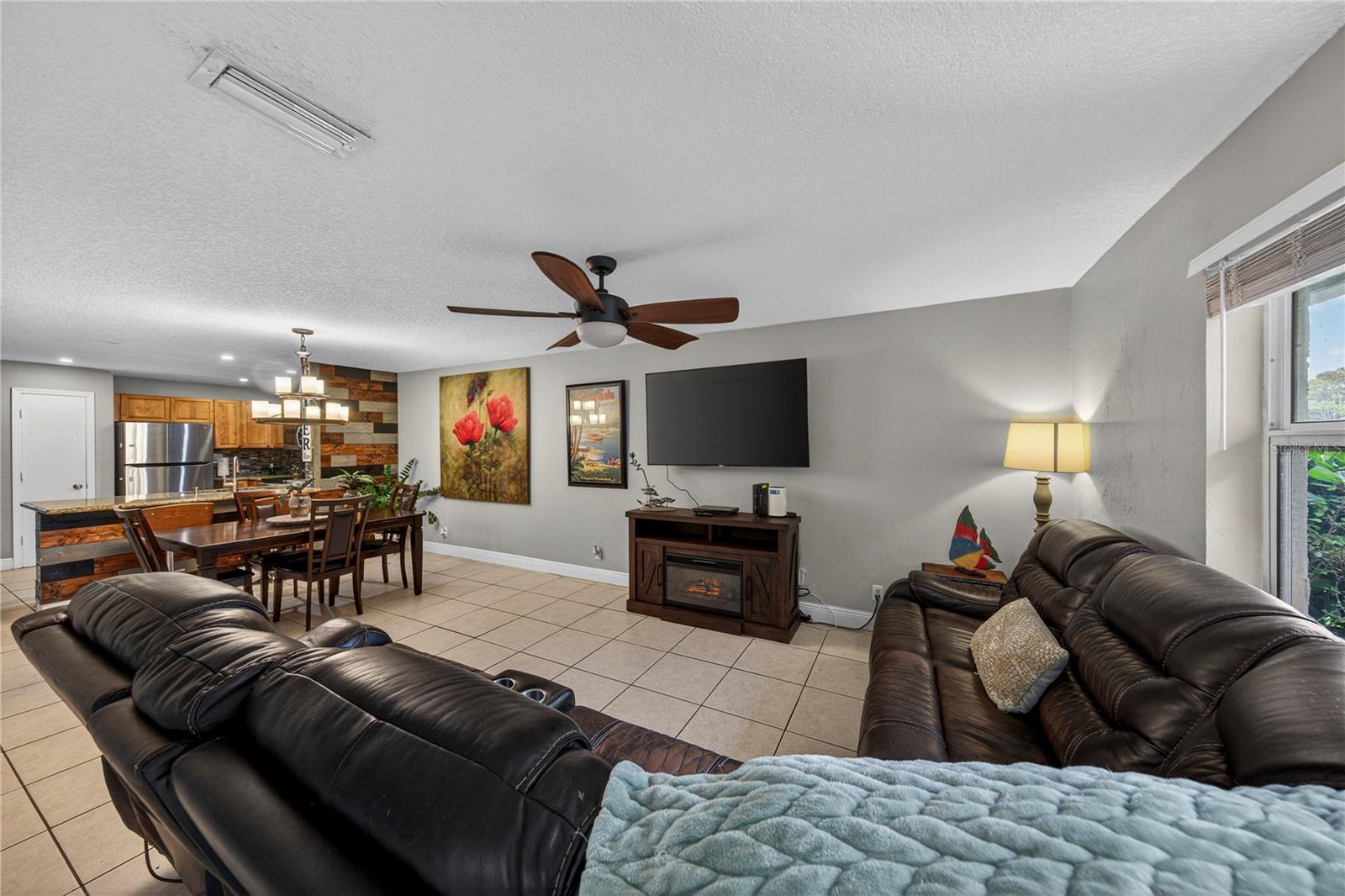 Image 31 of 62 For 3002 103 Lane