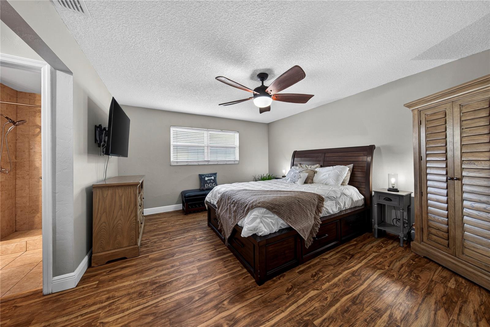 Image 38 of 62 For 3002 103 Lane