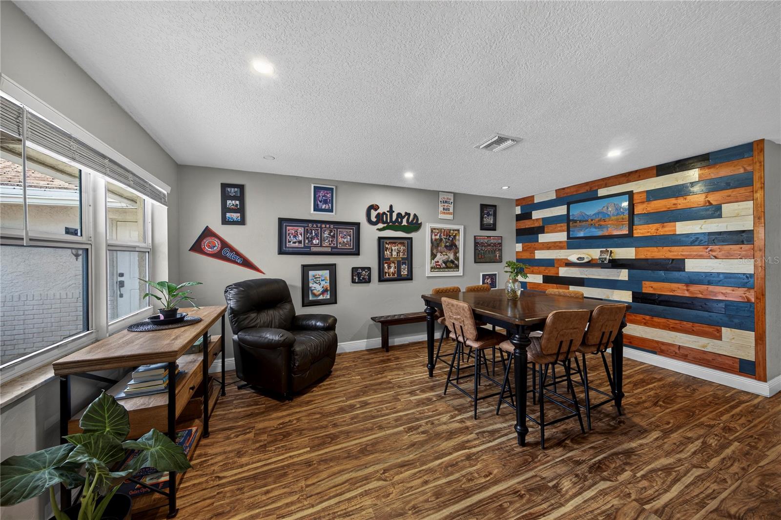 Image 8 of 62 For 3002 103 Lane