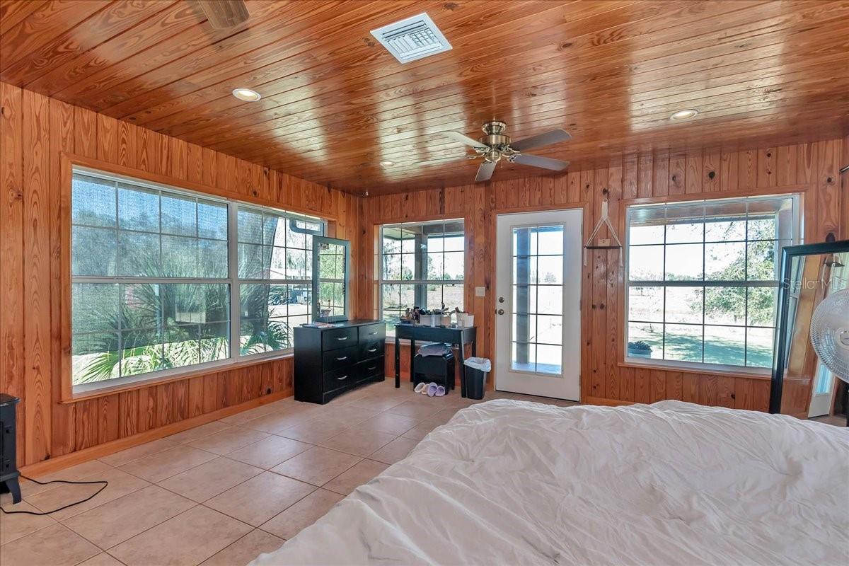 Image 13 of 58 For 12151 103rd Lane