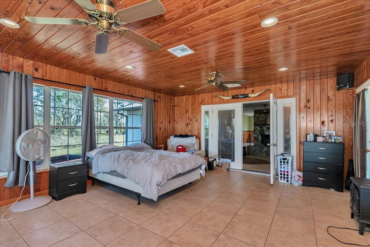 Image 14 of 58 For 12151 103rd Lane