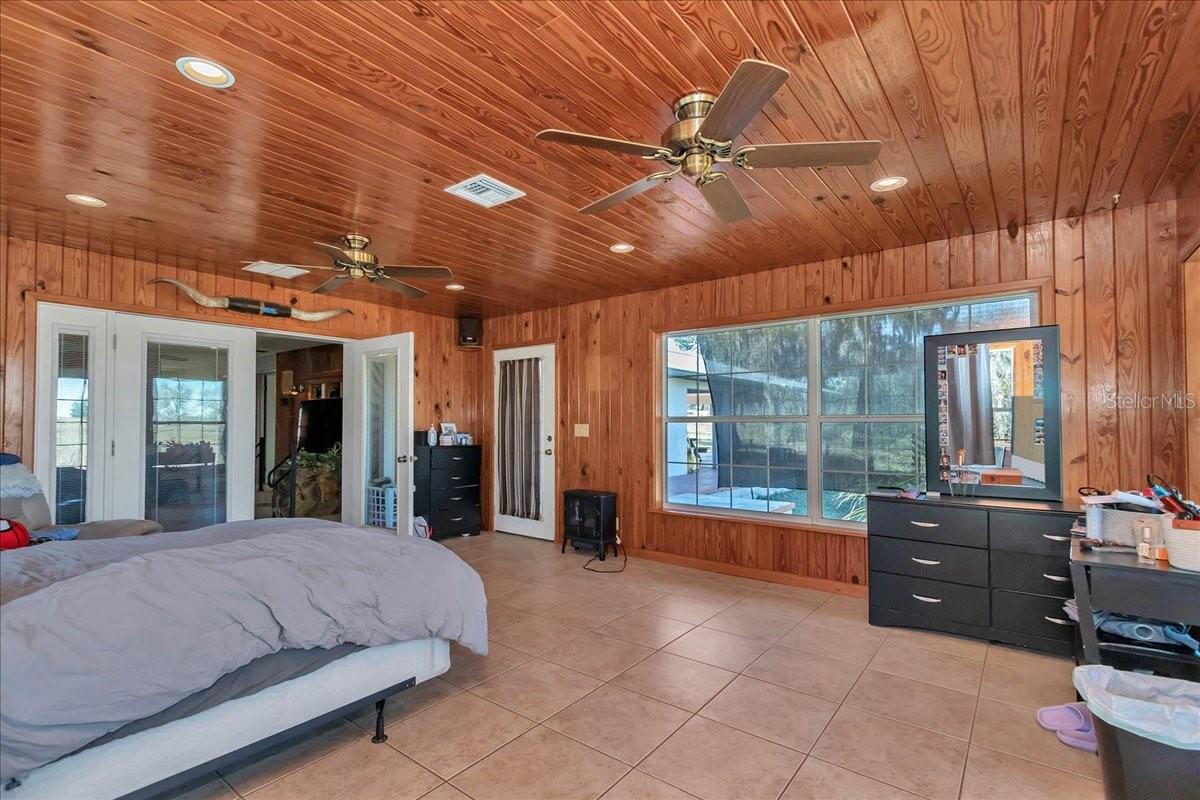 Image 15 of 58 For 12151 103rd Lane