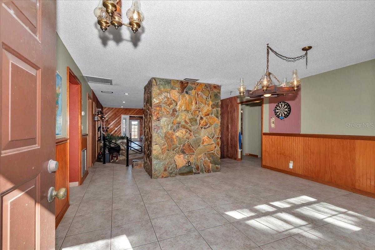 Image 6 of 58 For 12151 103rd Lane