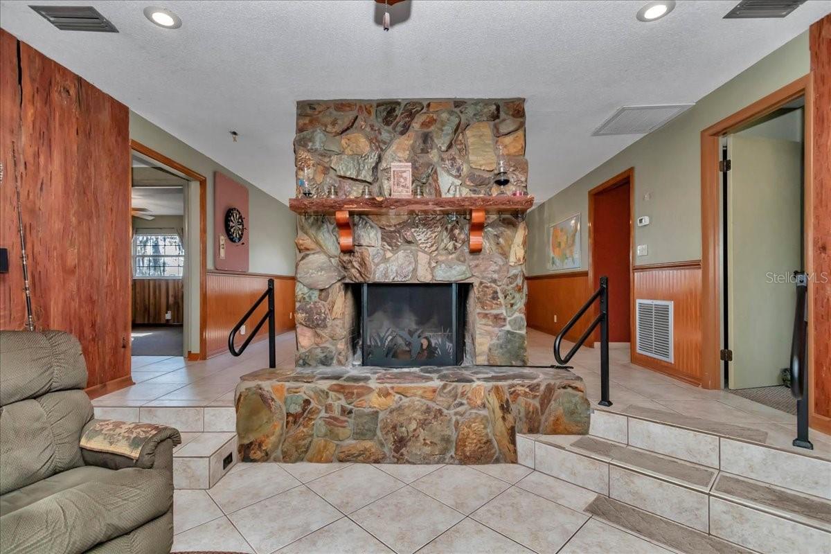 Image 9 of 58 For 12151 103rd Lane