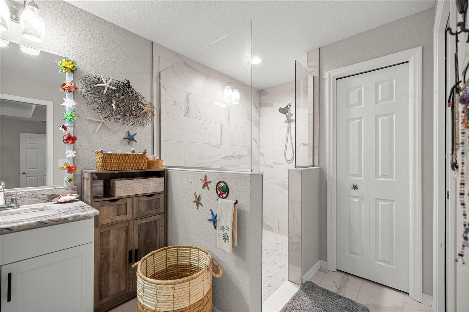 Image 22 of 41 For 9239 197th Circle