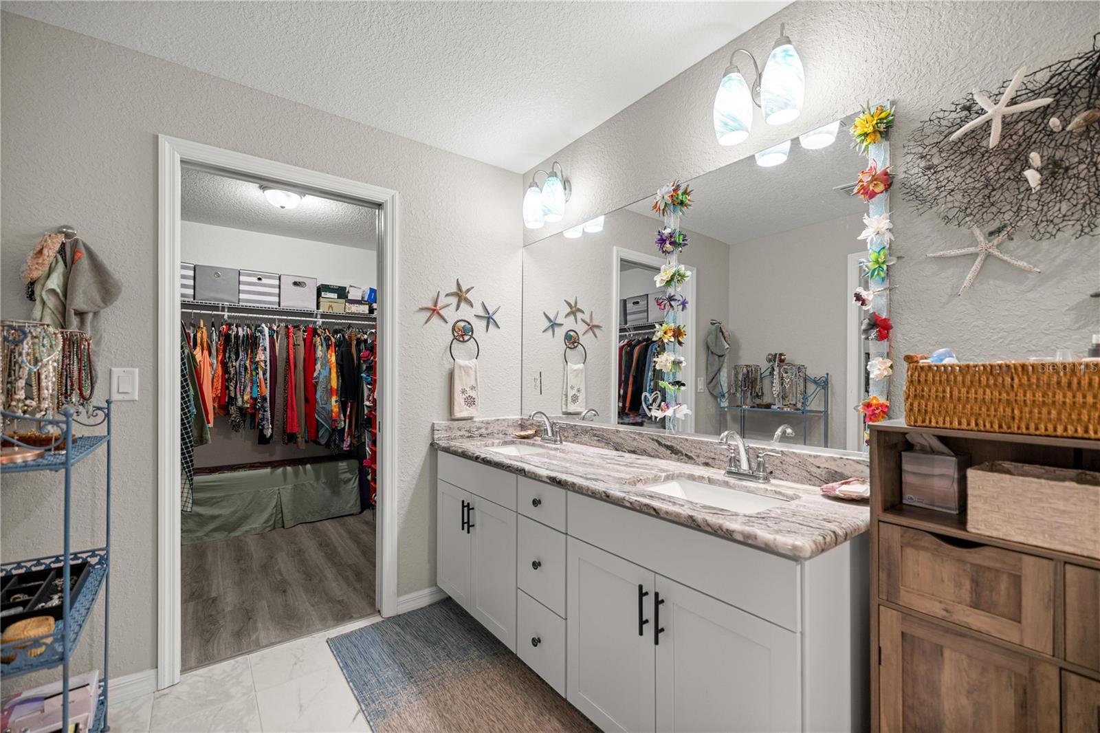 Image 23 of 41 For 9239 197th Circle