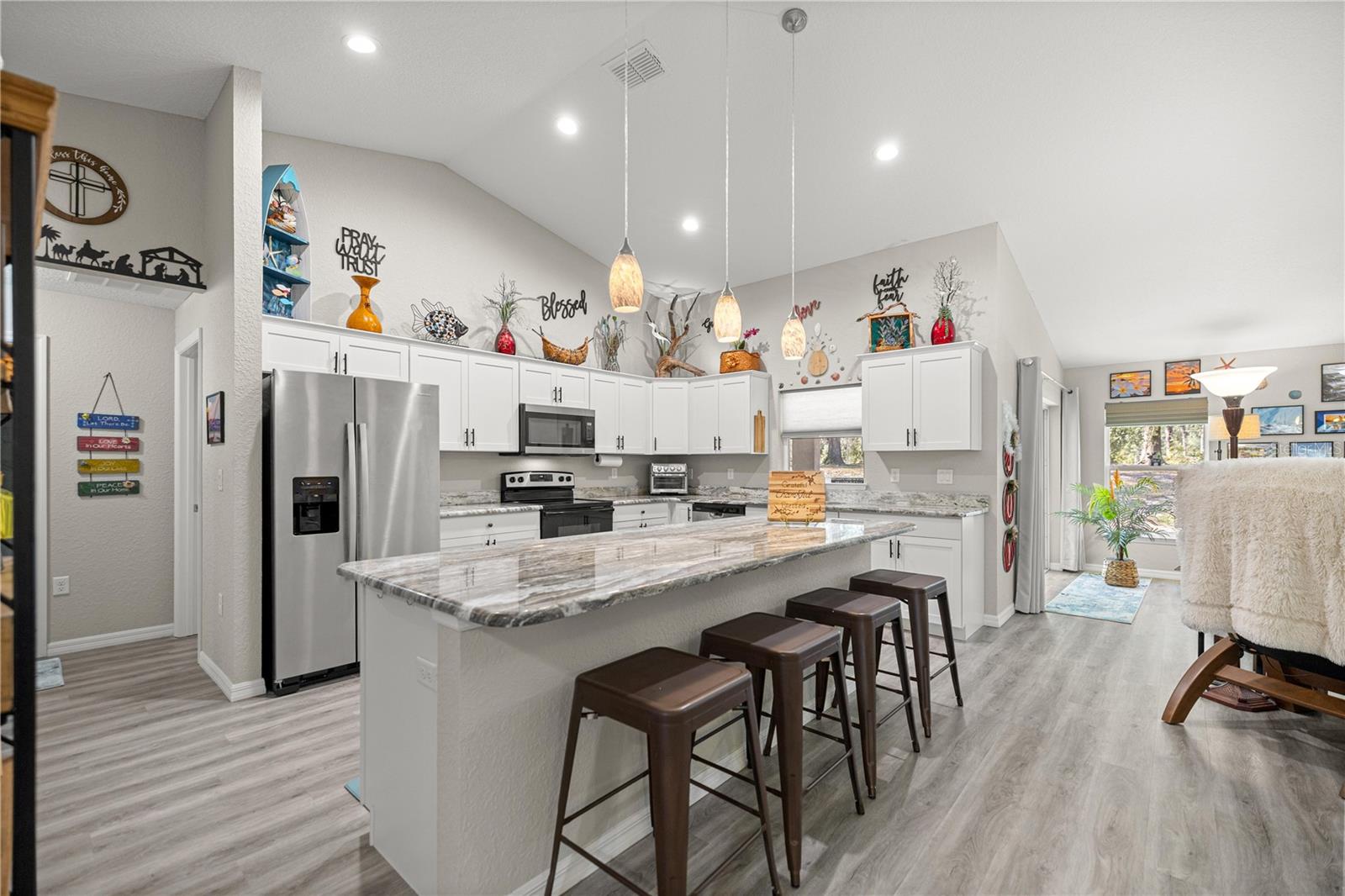 Image 28 of 41 For 9239 197th Circle