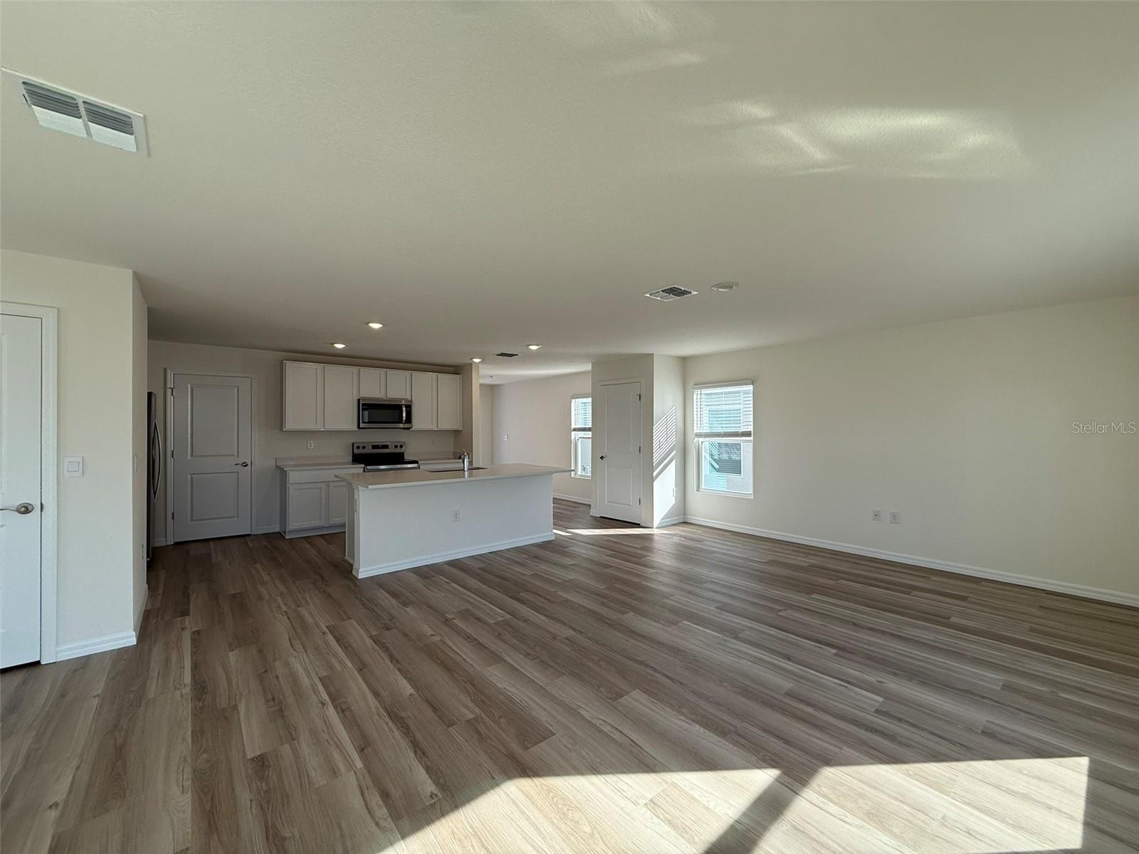 Image 13 of 34 For 8586 44th Terrace