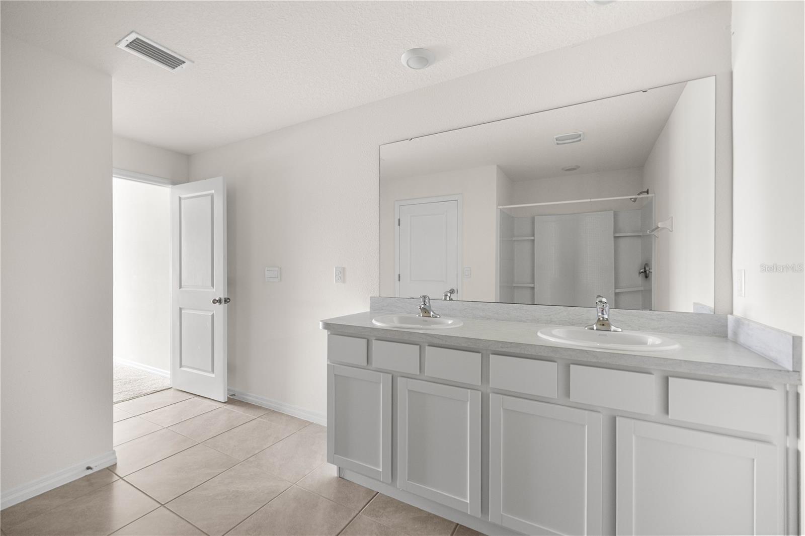 Image 13 of 24 For 6563 1st Loop