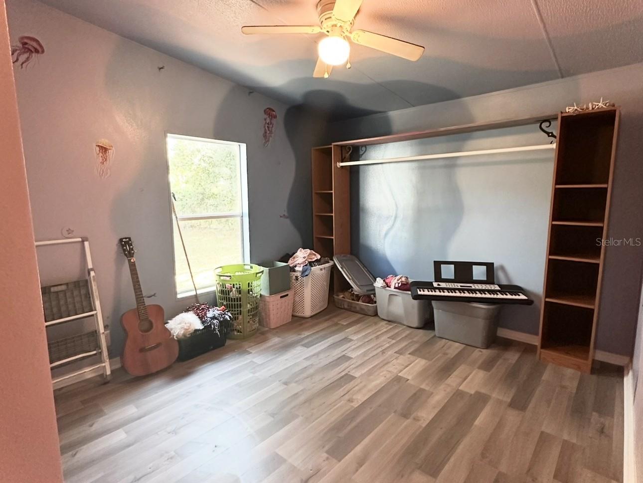 Image 16 of 24 For 14640 149th Lane