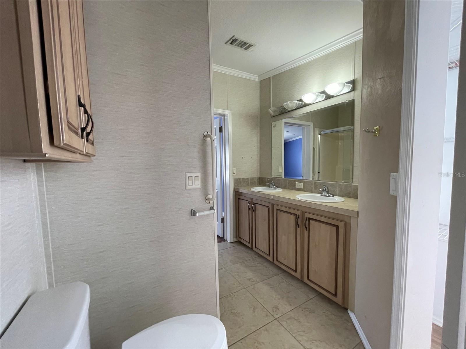 Image 27 of 60 For 7690 193rd Avenue