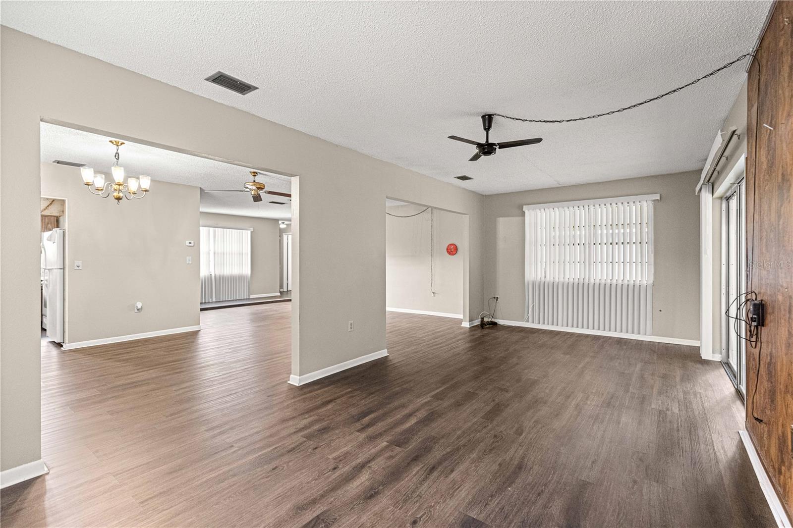 Image 5 of 34 For 201 Marion Oaks Lane