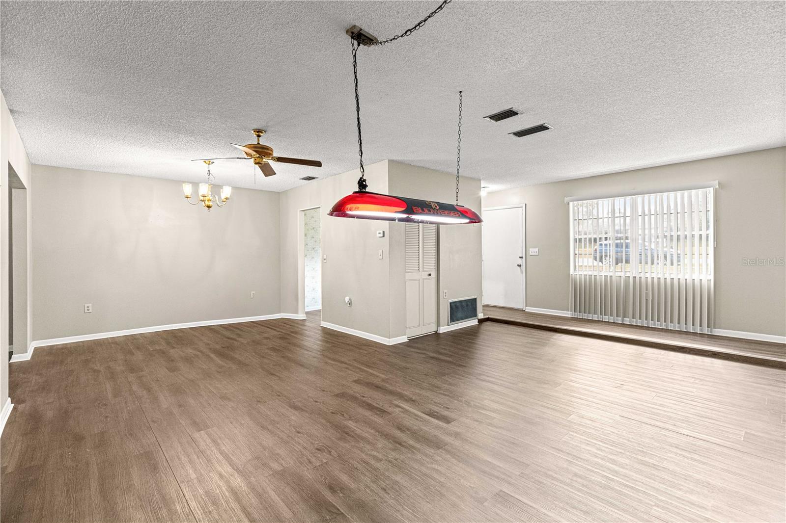 Image 7 of 34 For 201 Marion Oaks Lane