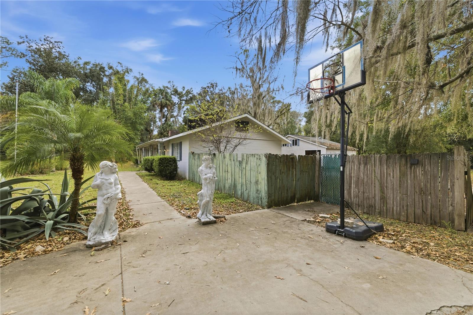 Image 39 of 46 For 916 28th Avenue