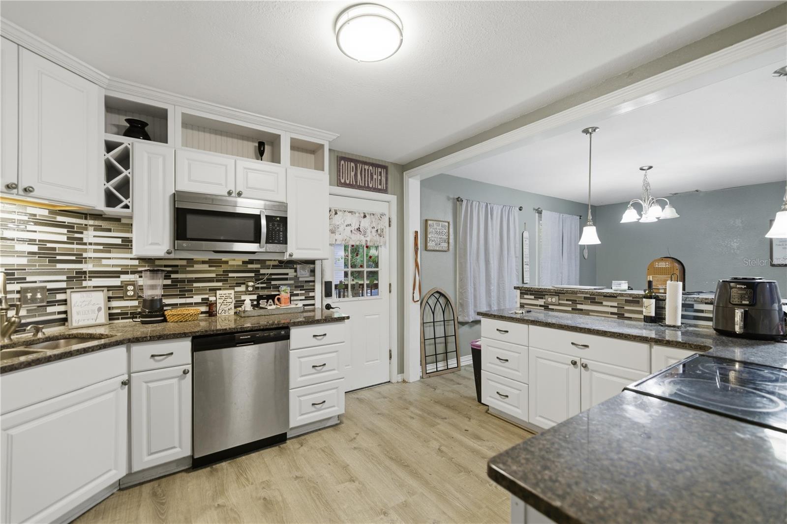 Image 4 of 46 For 916 28th Avenue