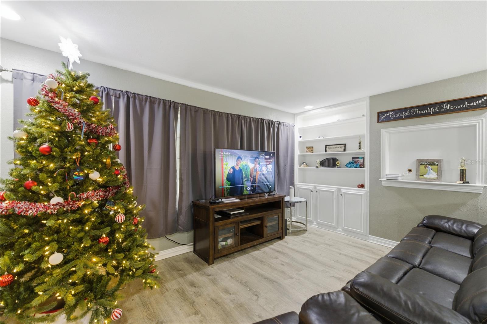 Image 6 of 46 For 916 28th Avenue