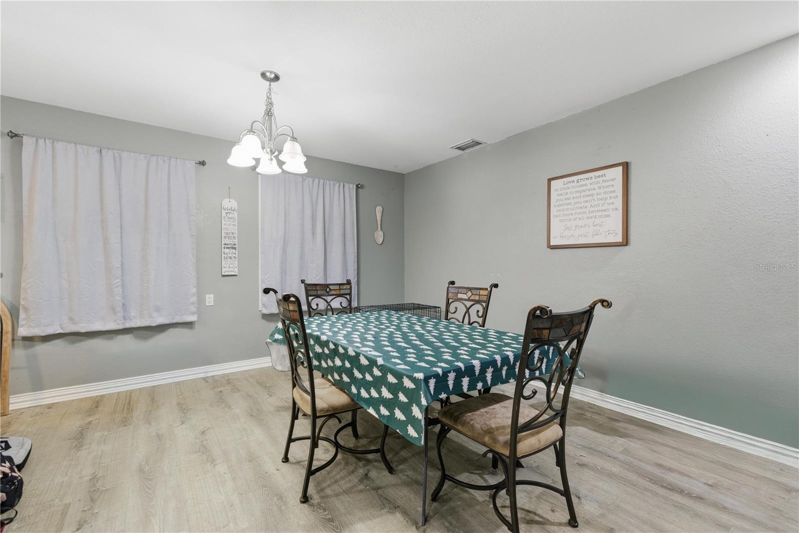 Image 7 of 46 For 916 28th Avenue