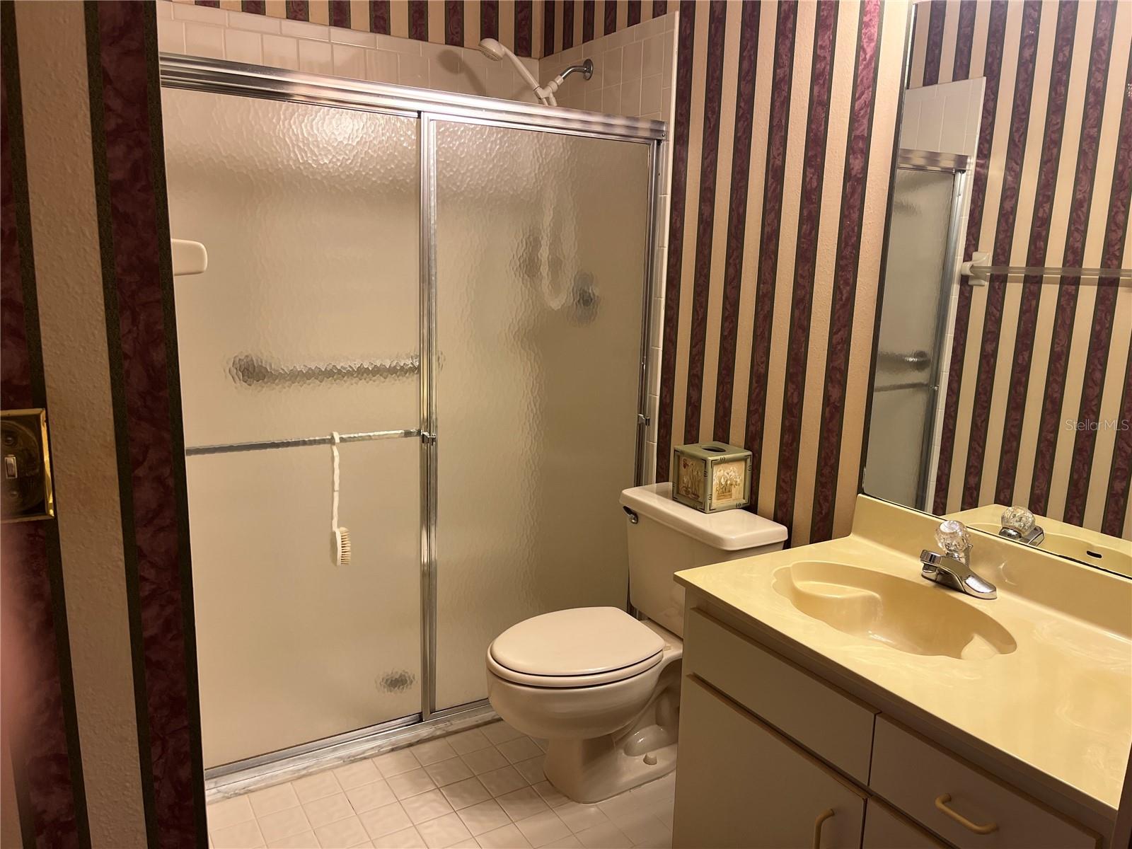 Image 4 of 10 For 2423 20th Court 0