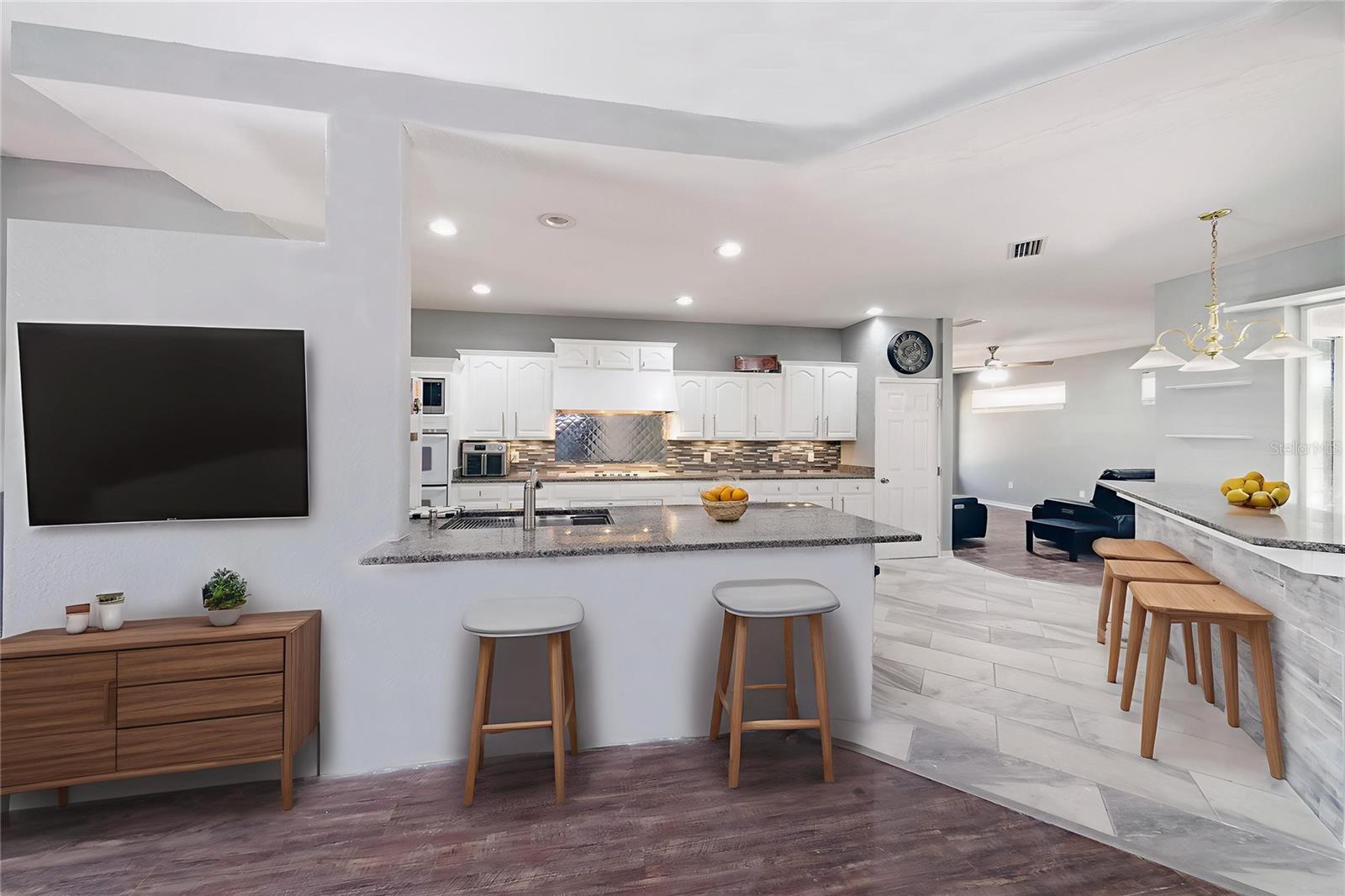 Image 16 of 47 For 19931 93rd Lane Road