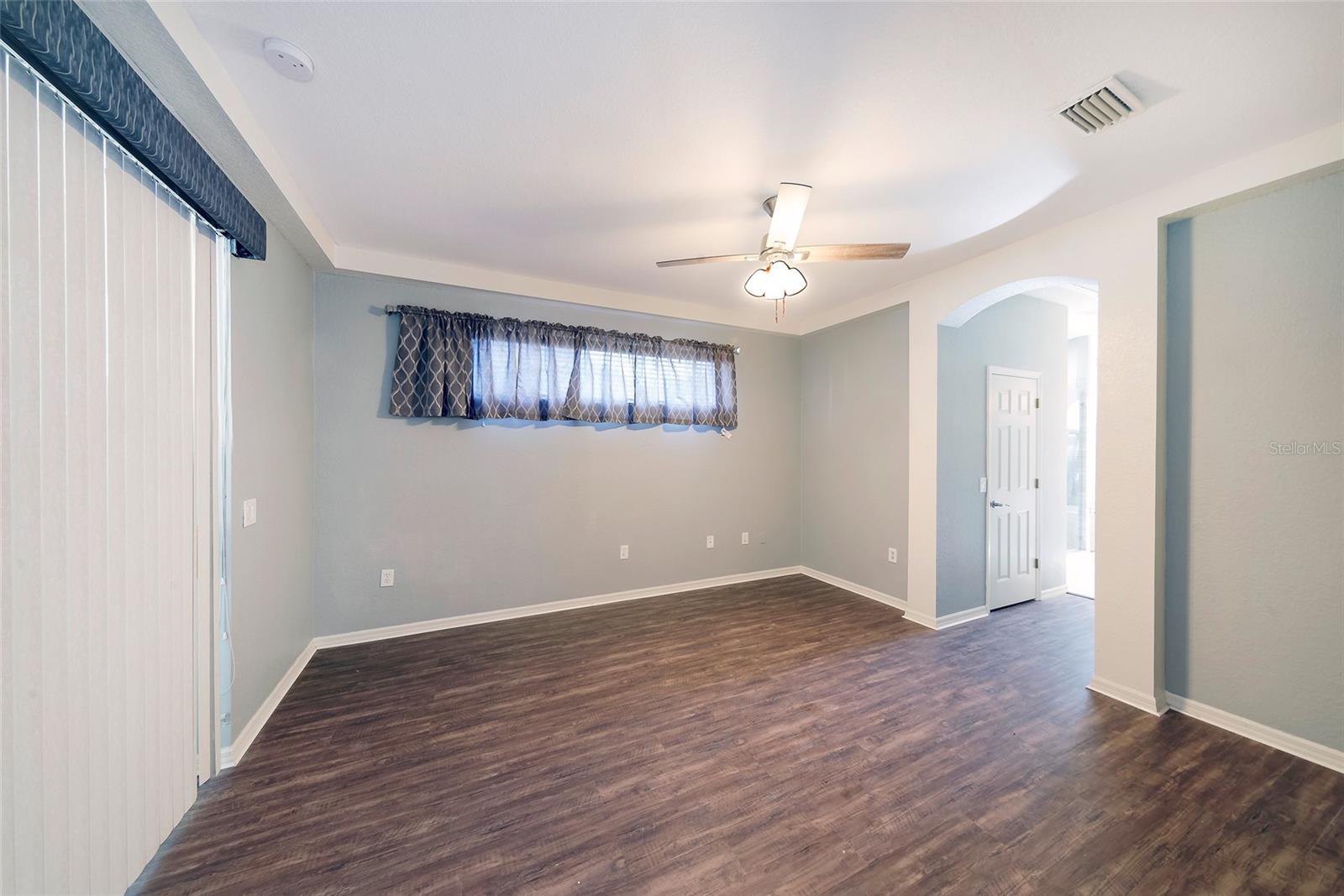 Image 19 of 47 For 19931 93rd Lane Road