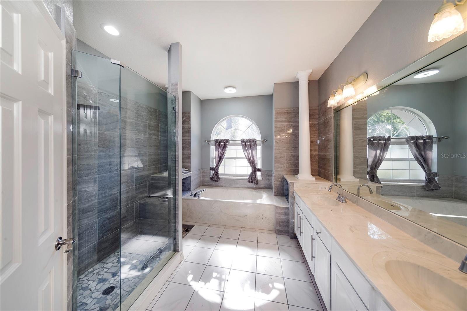 Image 22 of 47 For 19931 93rd Lane Road