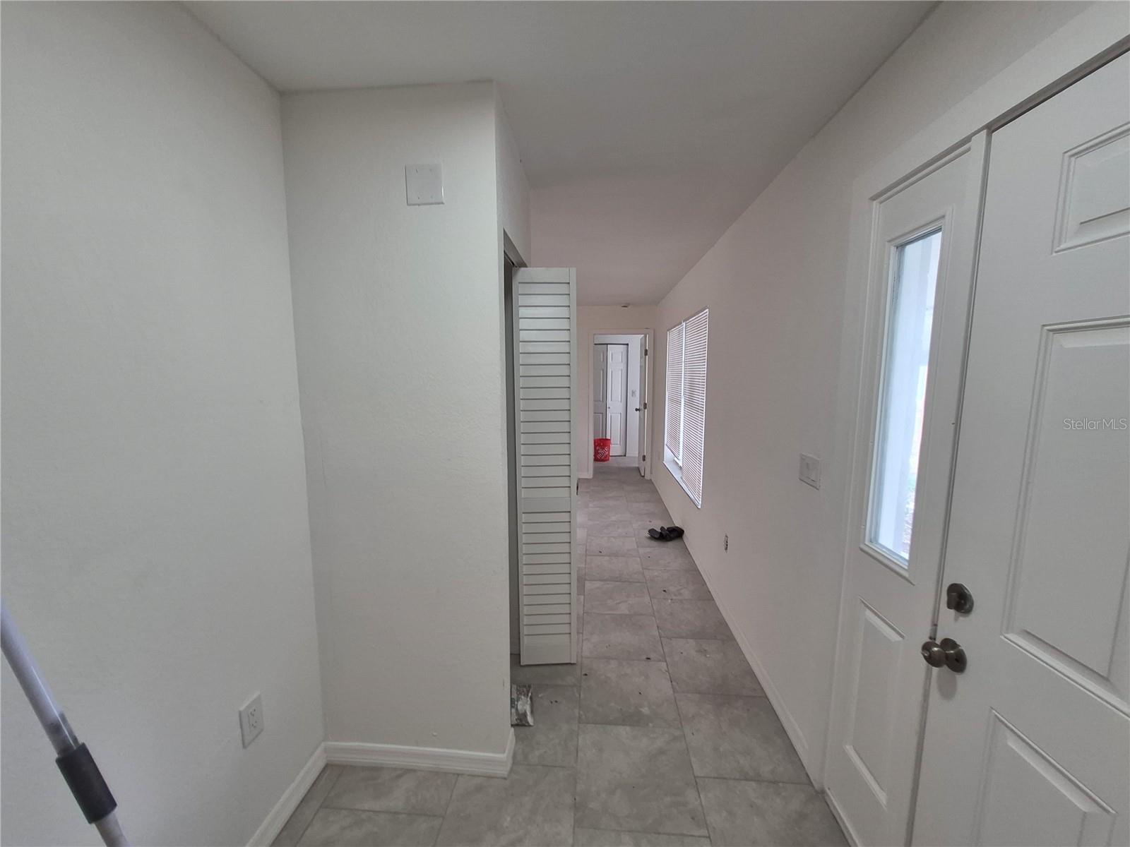 Image 3 of 7 For 205 Marion Oaks Lane