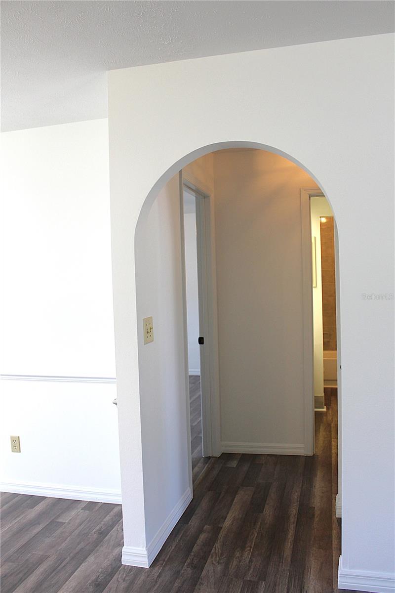 Image 20 of 49 For 707 46th Court