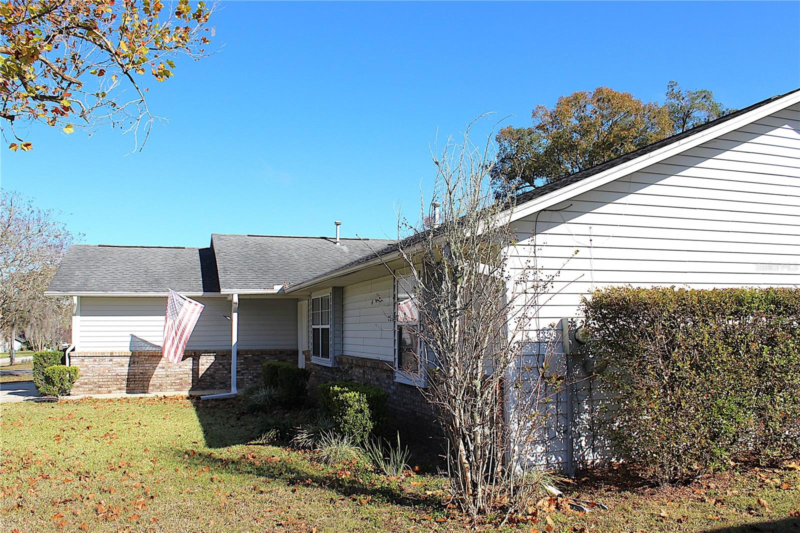 Image 3 of 49 For 707 46th Court