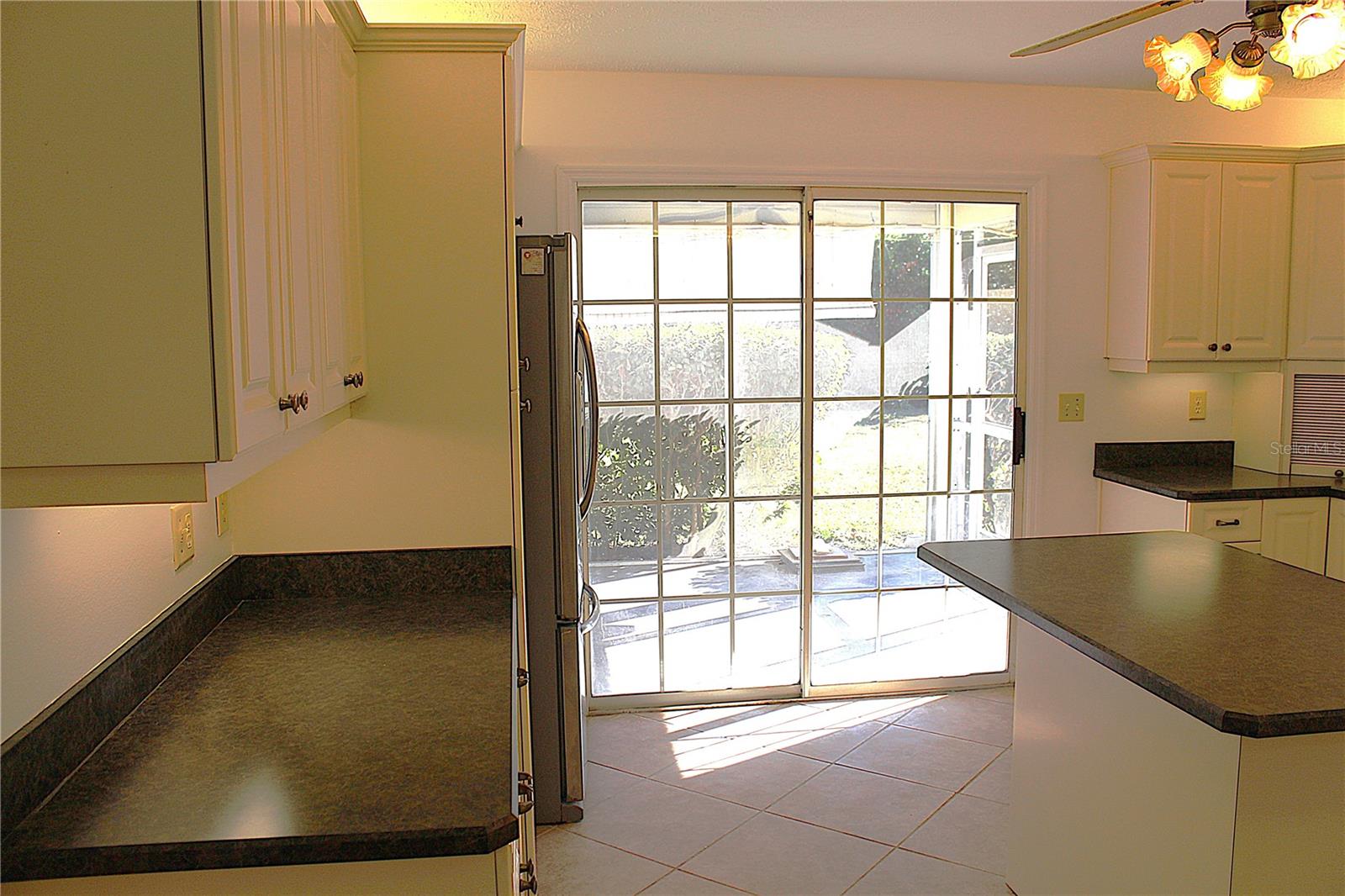 Image 34 of 49 For 707 46th Court