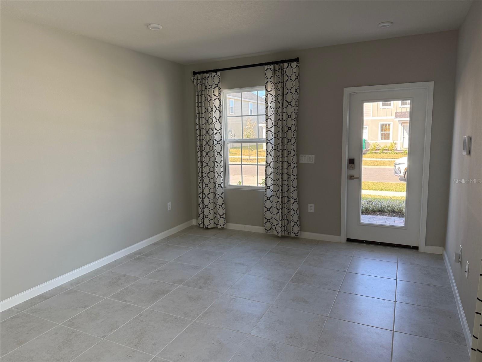 Image 3 of 15 For 1200 Port Blue Way