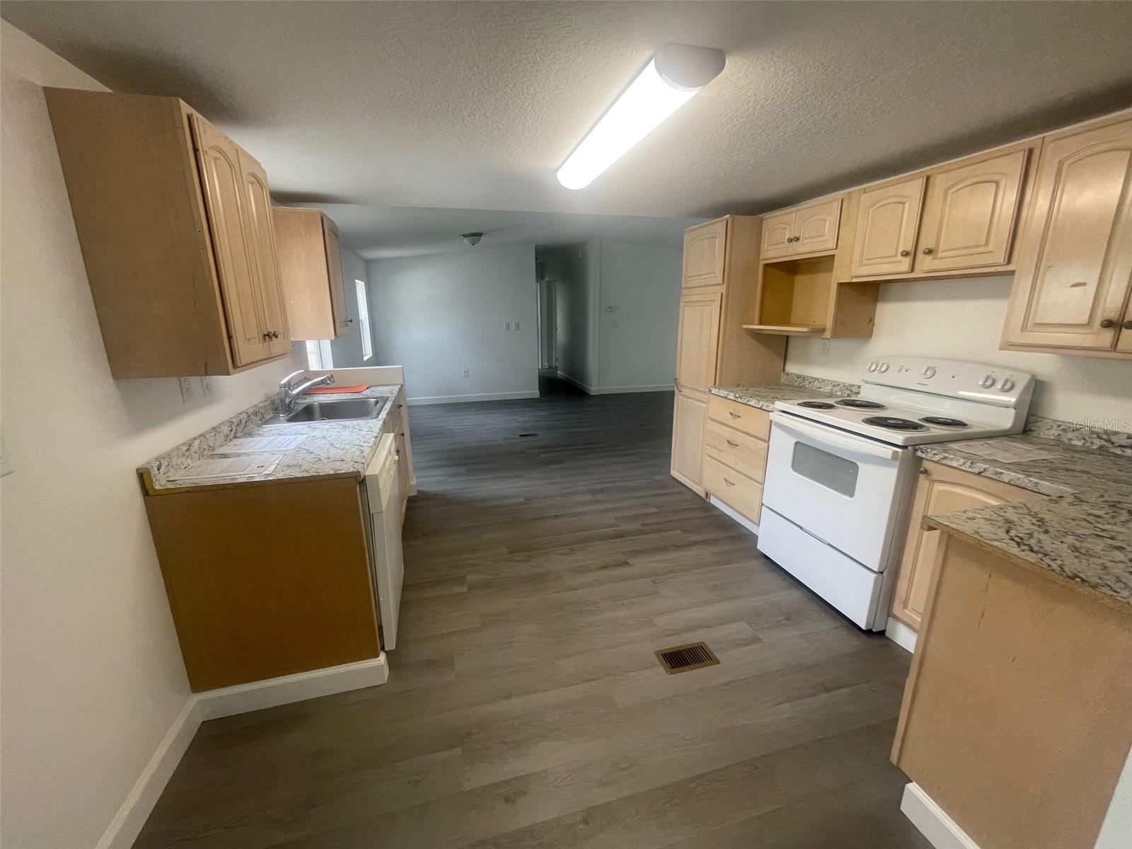 Image 5 of 20 For 1001 77th Street